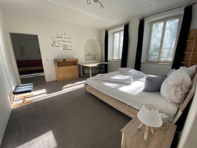 Ferienwohnung Am Franziskanergarten Bad Tölz Kamer foto